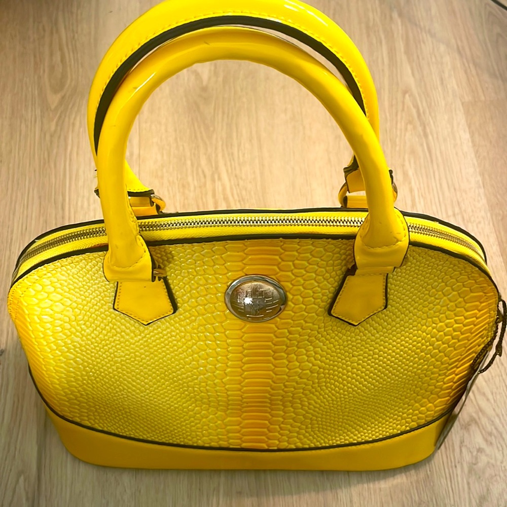Haiying Snider Vintage Bright Yellow Bag New with Tags Very Beautiful